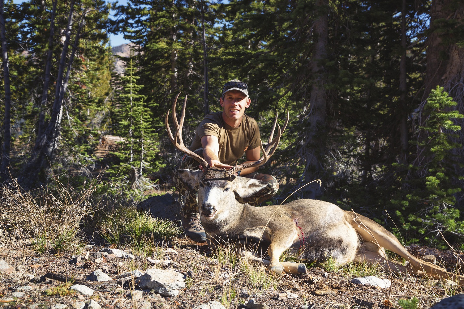Brad Brooks of Argali with a mule deer buck